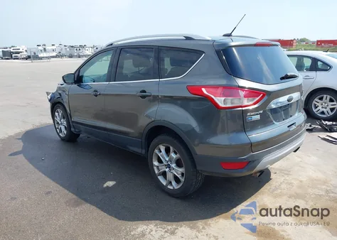 2015 Ford Escape Titanium z USA, uszkodzony, nr VIN 1FMCU9J90FUA08230